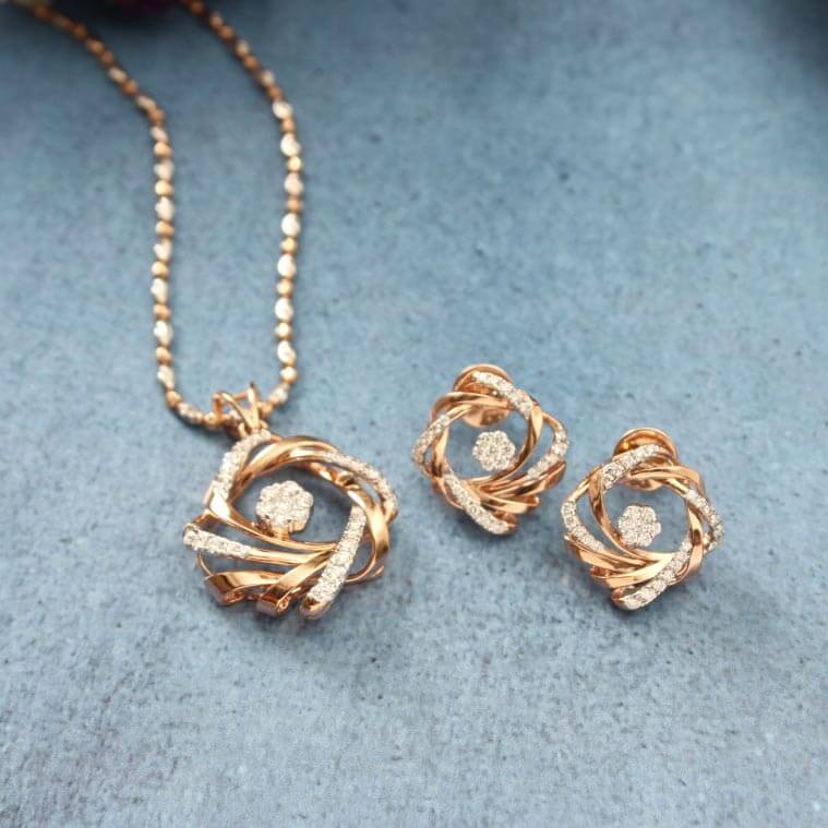 Manubhai Real Diamond Pendant set