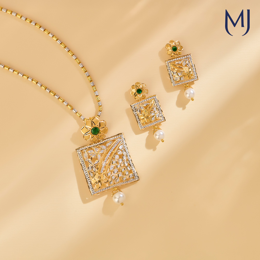 Buy Gold Pendant Set(22K)