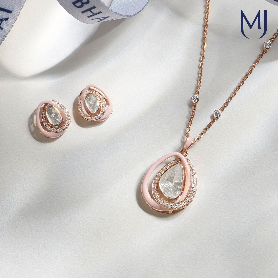 14 KT Peachy Polki Pendant Set