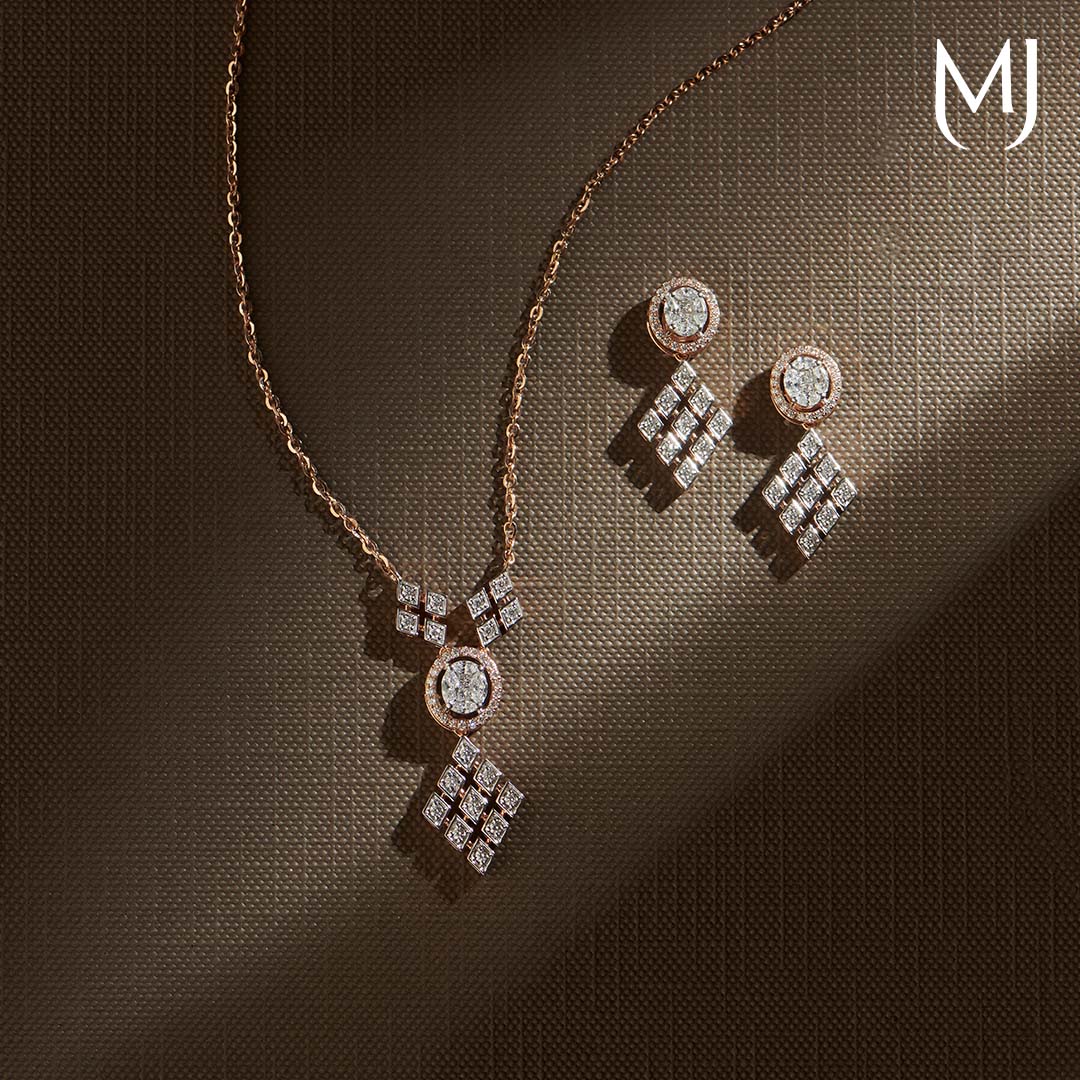 Buy Real Diamond Pendant set(18K)