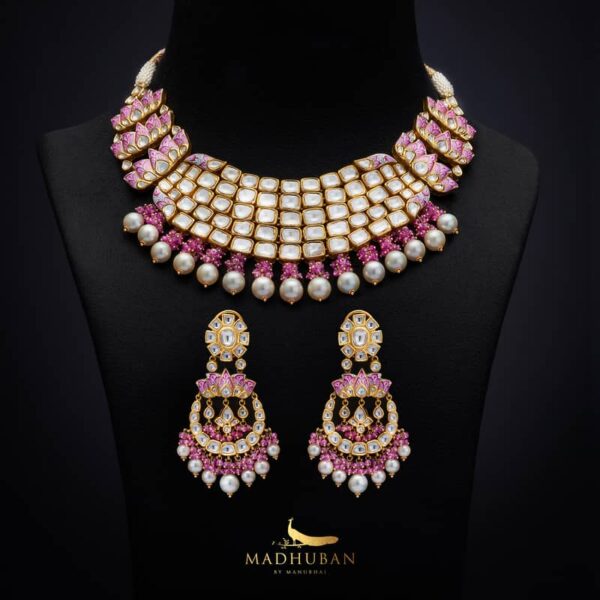 Antique necklace set