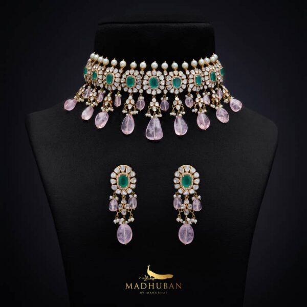 Antique necklace set
