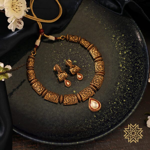Antique necklace set