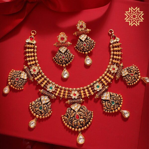 Antique necklace set