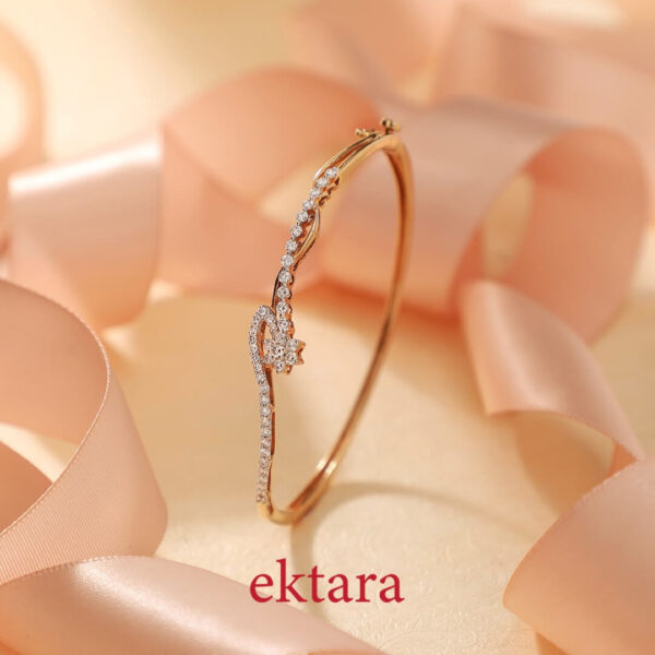 Manubhai Real Diamond Bangle