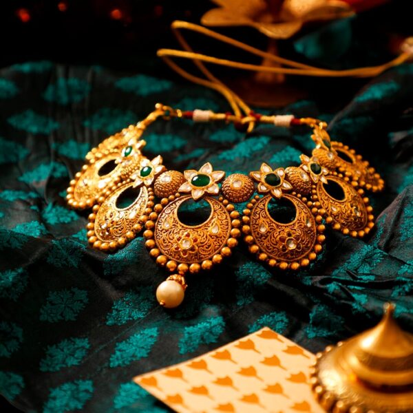 Antique necklace set