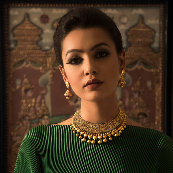 Antique necklace set