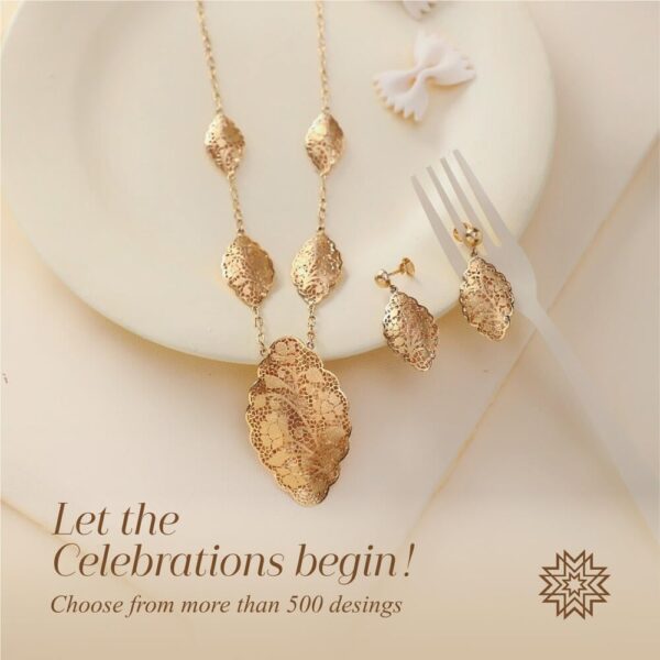 Light Minimal Design Gold Necklace Set