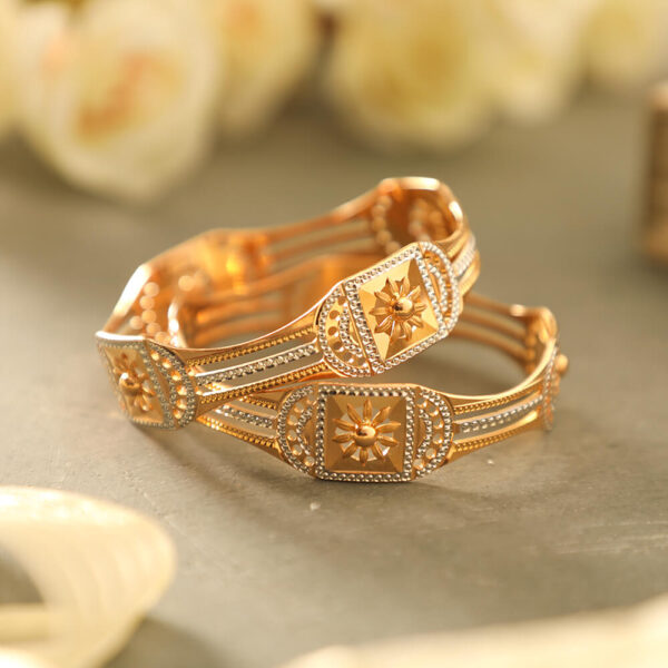 Gold bangle