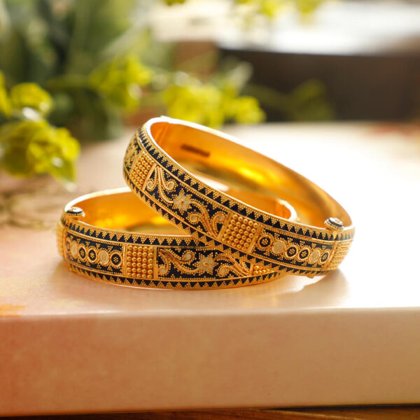 Manubhai Gold Bangle