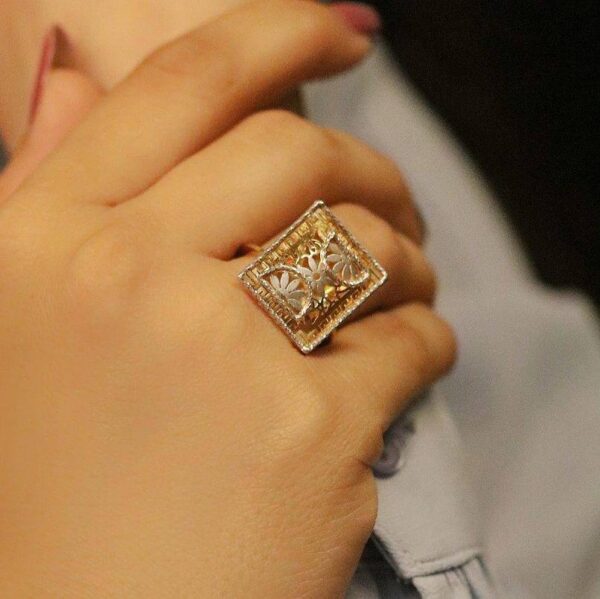 Manubhai Gold Ring