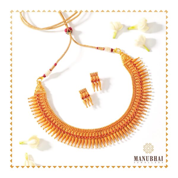 High neck MullaMottu Gold Mala Necklace Set