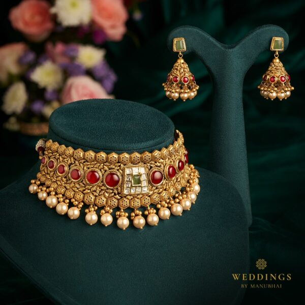 Antique necklace set