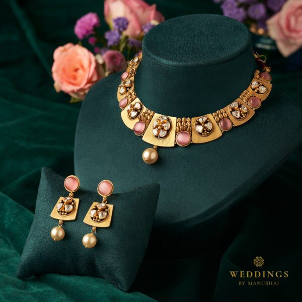 Antique necklace set