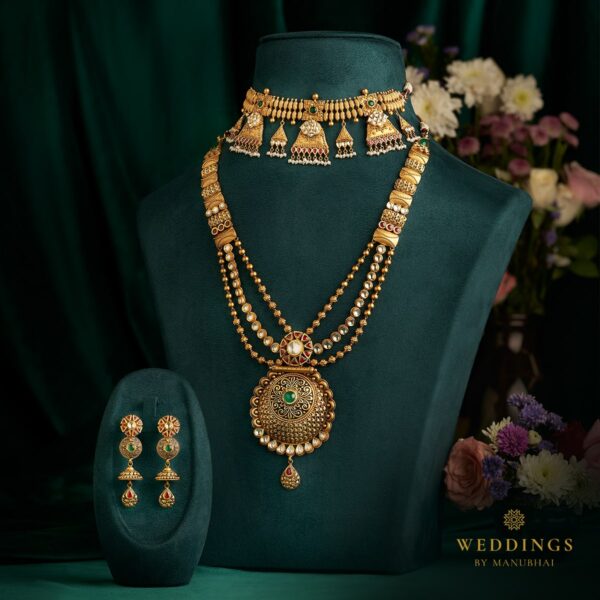 Antique necklace set