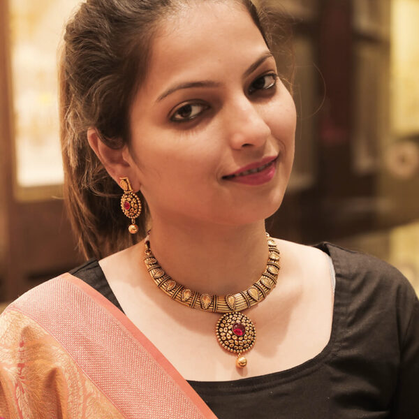 Antique necklace set