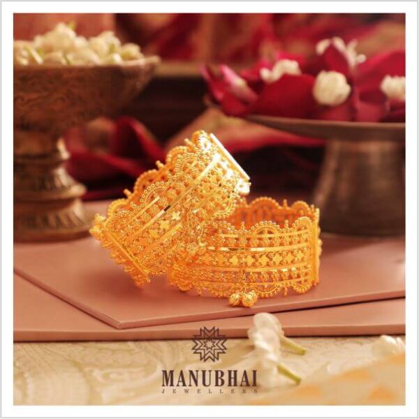 Manubhai Gold Bangle