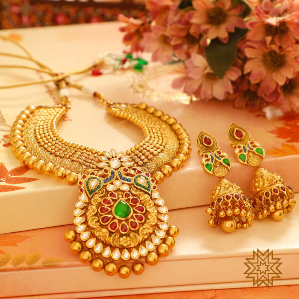 Antique necklace set