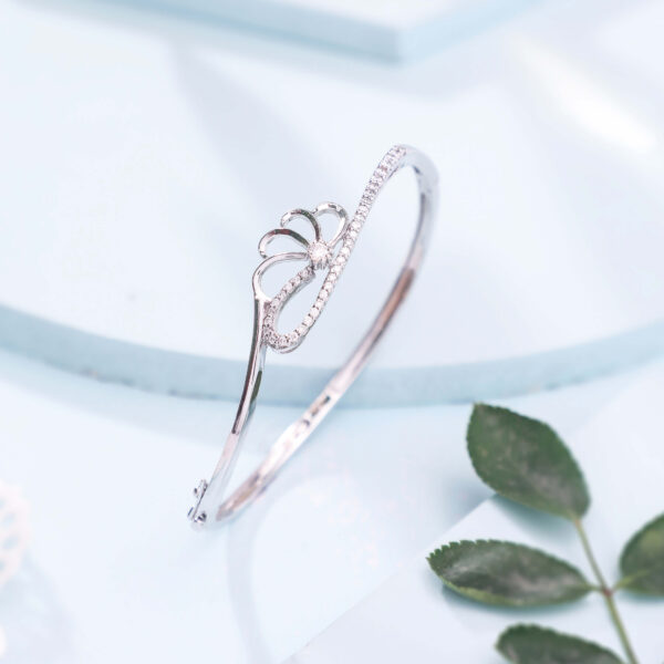 Manubhai Real Diamond Bangle