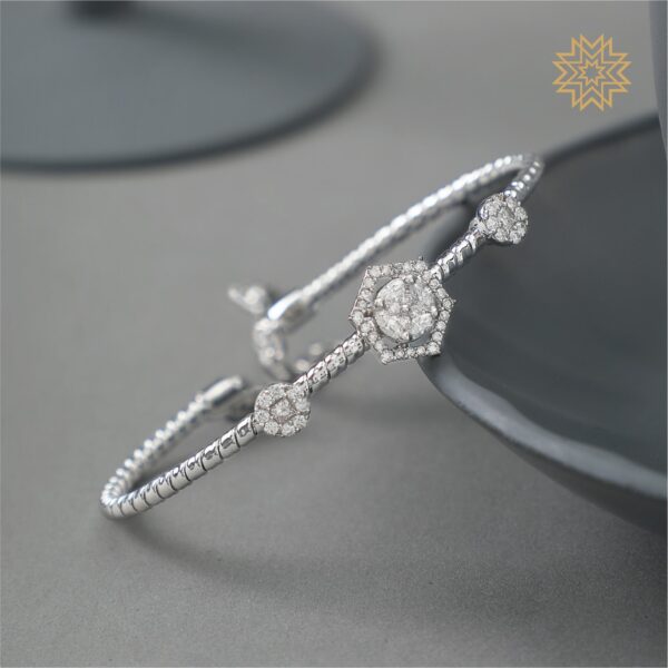 Manubhai Real Diamond Bangle