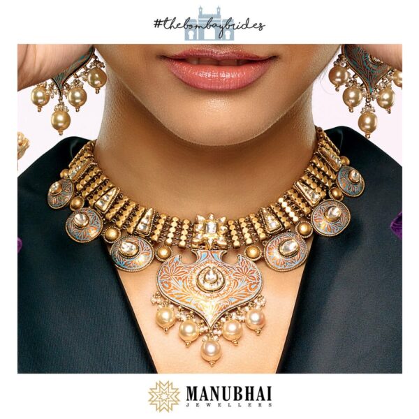 Antique necklace set