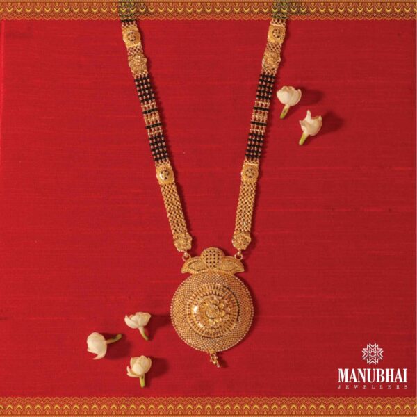 Unique Circle Pendant Gold Mangalsutra