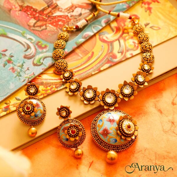 Antique necklace set