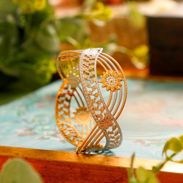 Manubhai Gold Bangle