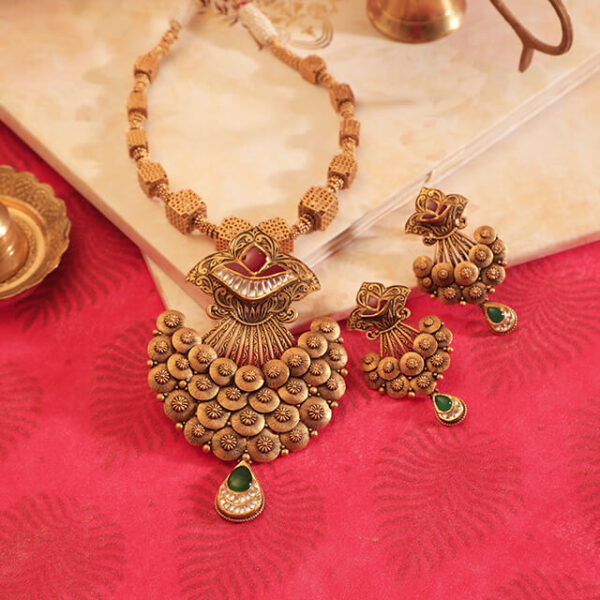 Antique necklace set