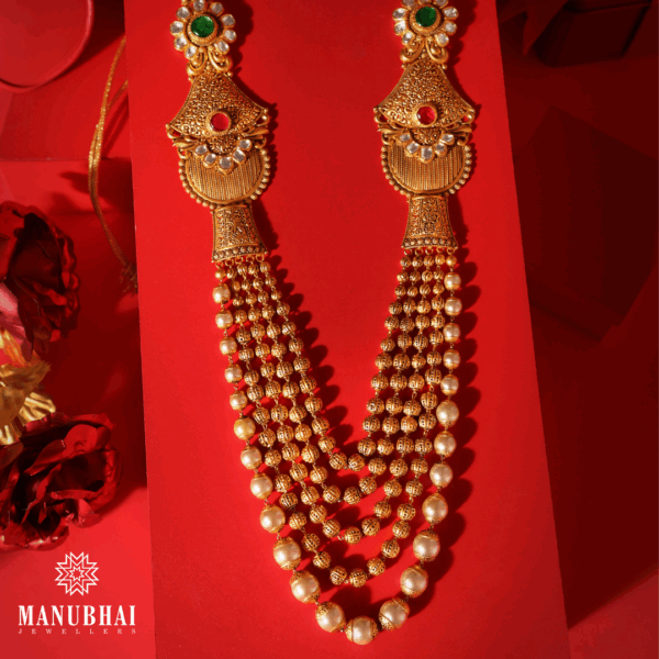 Antique necklace set