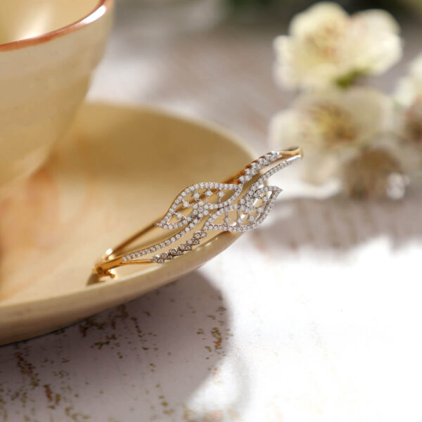 Manubhai Real Diamond Bangle