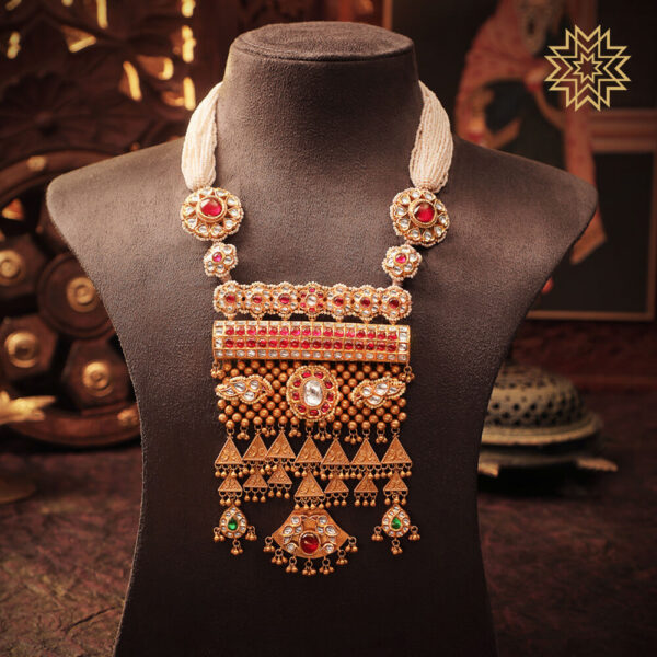 Antique necklace set