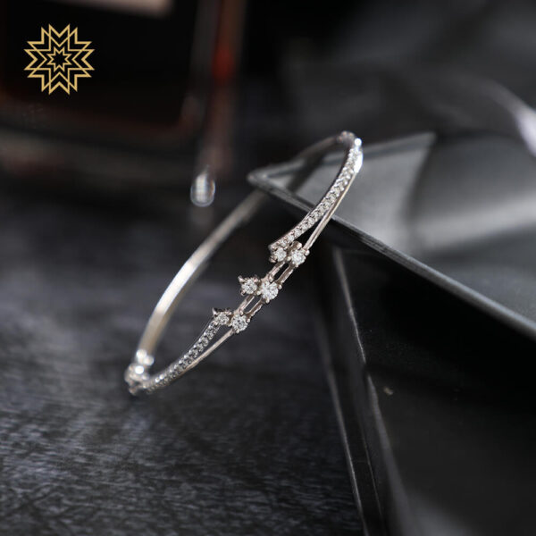 Manubhai Real Diamond Bangle