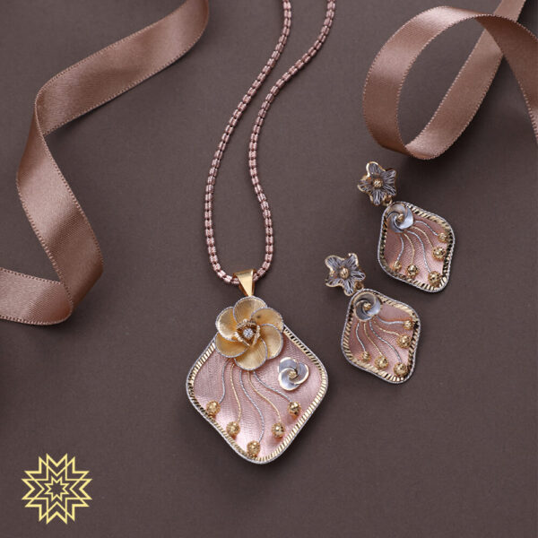 Manubhai Gold PENDANT SET