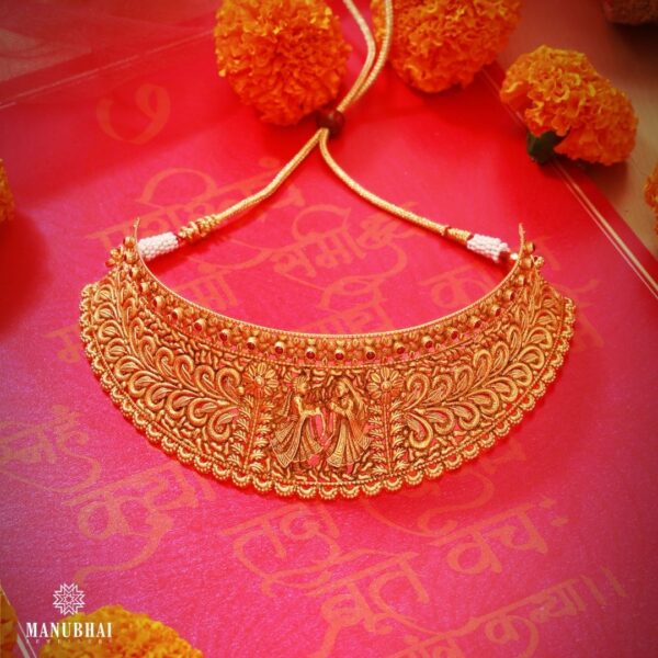 Antique necklace set