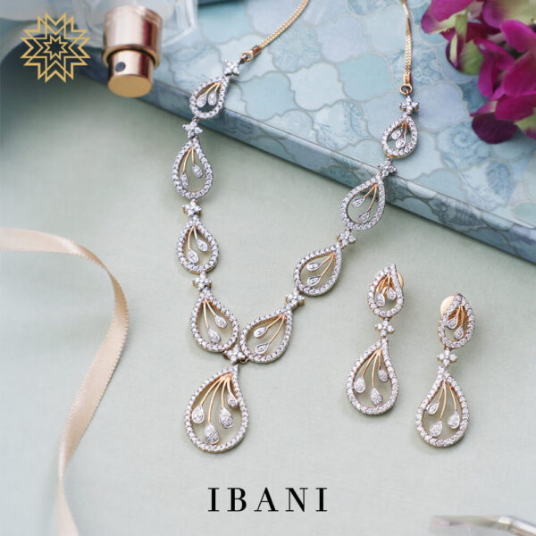 Diamond necklace set
