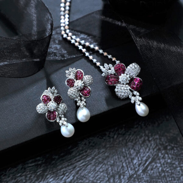 Manubhai Real Diamond PENDANT SET