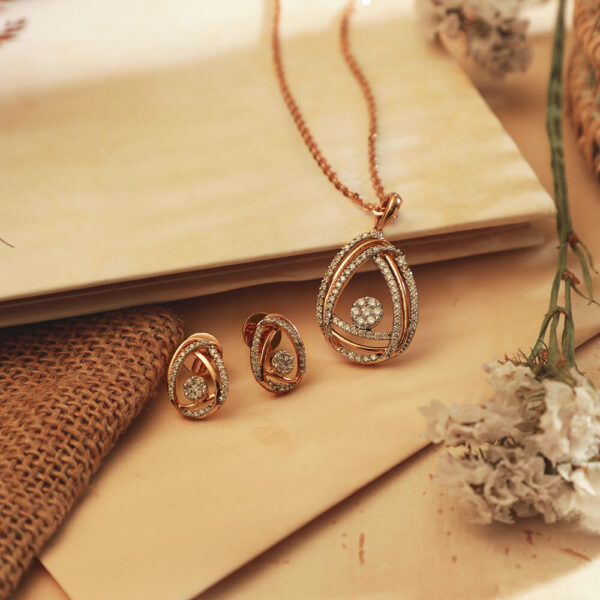 Manubhai Real Diamond PENDANT SET