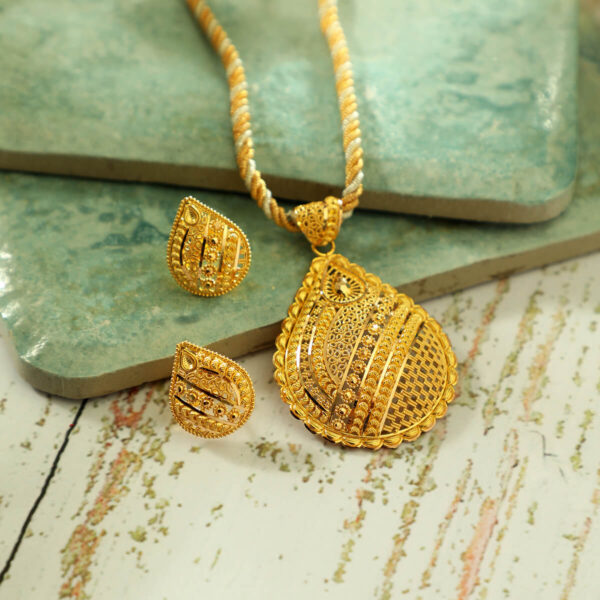 Manubhai Gold PENDANT SET
