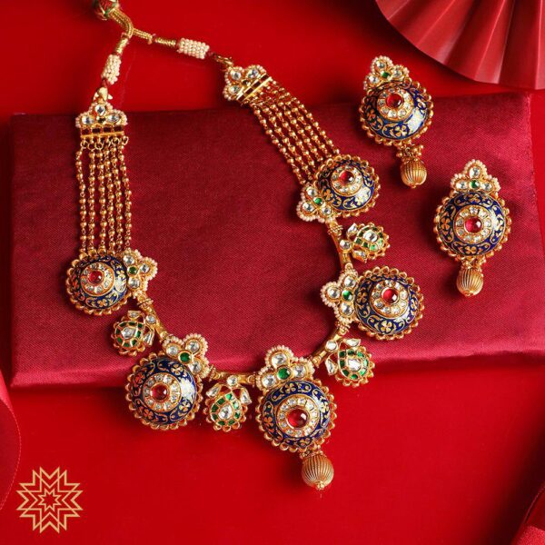 Antique Set by Manubhai Jewellers