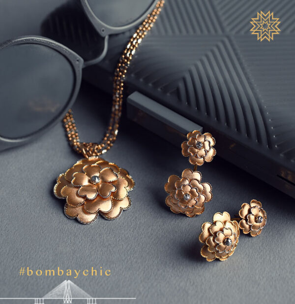 Manubhai Gold PENDANT SET