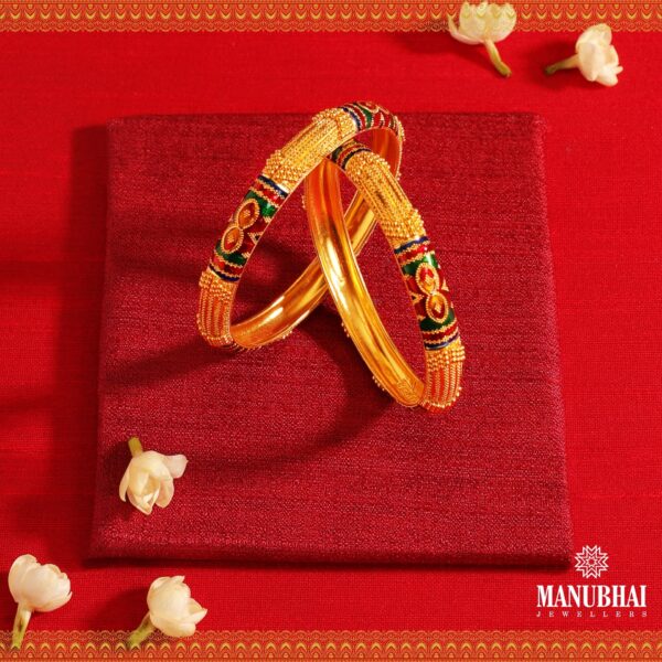 Gold bangle