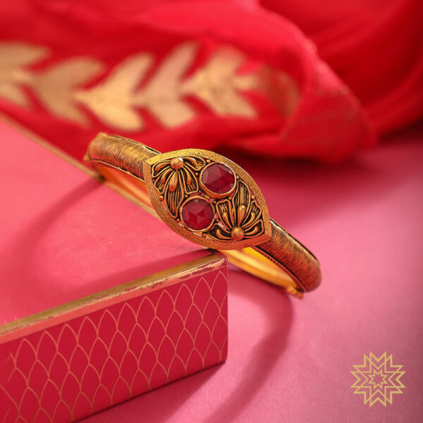 Manubhai Antique Bangle