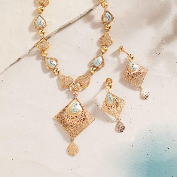 Rose Gold Diamond Designed Pendant Necklace Set
