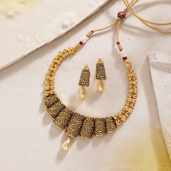 Modern Age Contemporary Gold Necklace Set