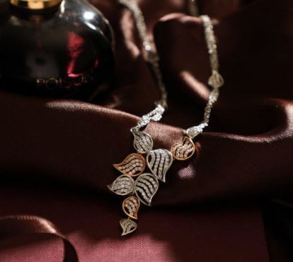 Manubhai Real Diamond PENDANT SET