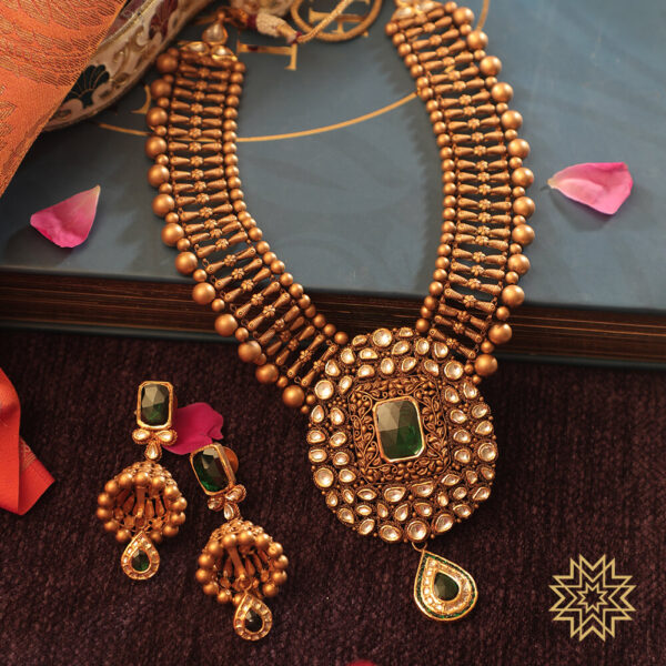 Antique necklace set