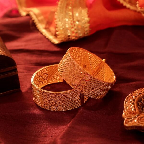Manubhai Gold Bangle
