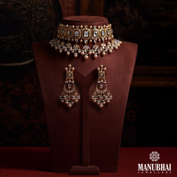 Antique necklace set
