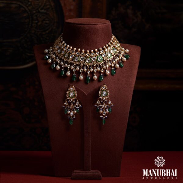 Antique necklace set